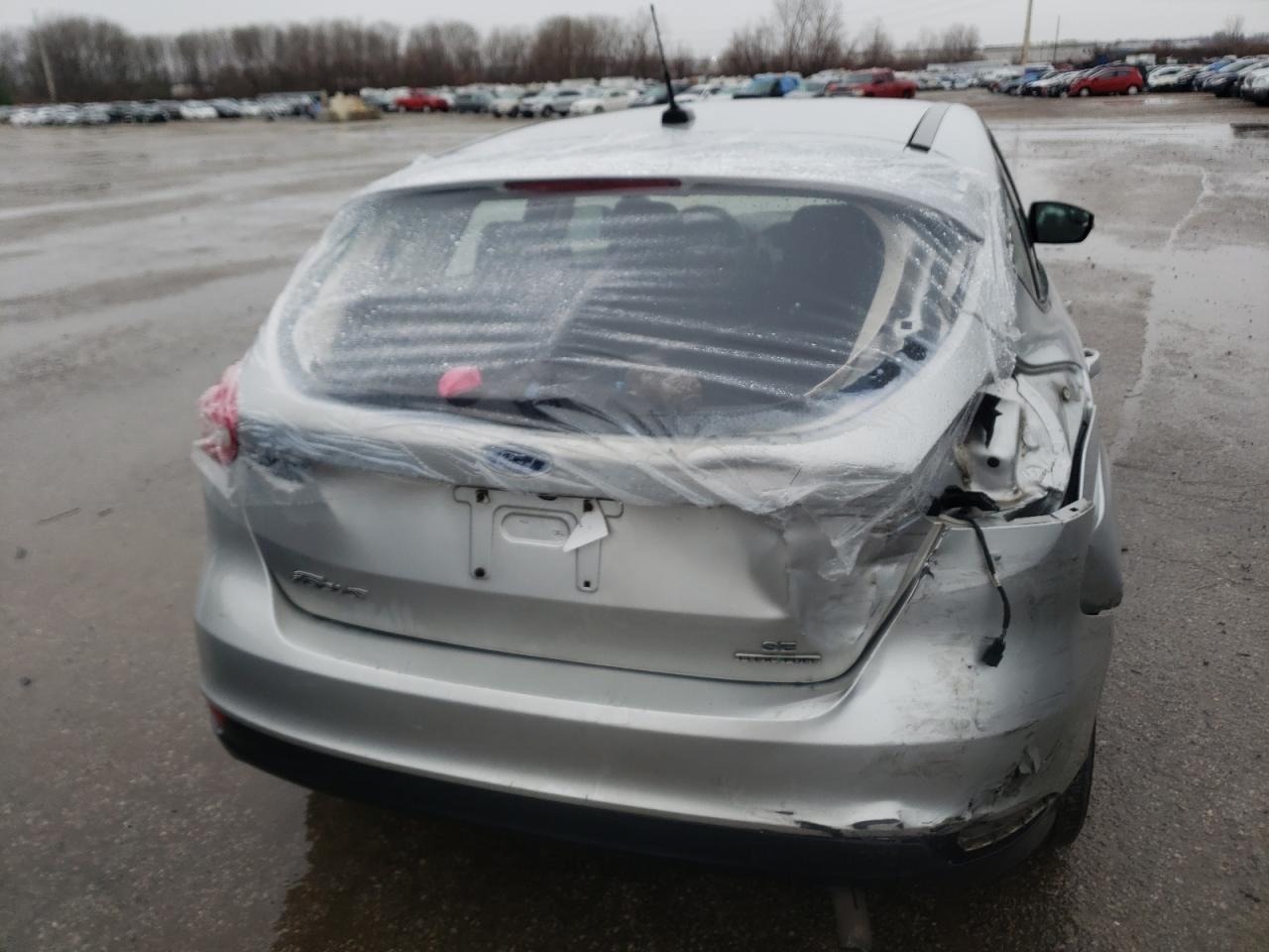 Photo 9 from auction – 2015 FORD FOCUS SE with VIN 1FADP3K2XFL242174