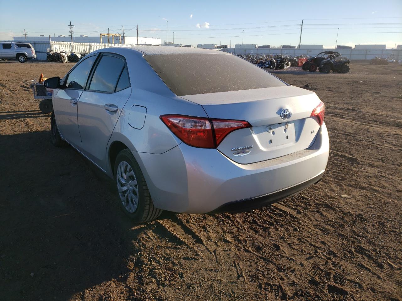 Photo 3 from auction – 2018 TOYOTA COROLLA L with VIN 2T1BURHE3JC981126