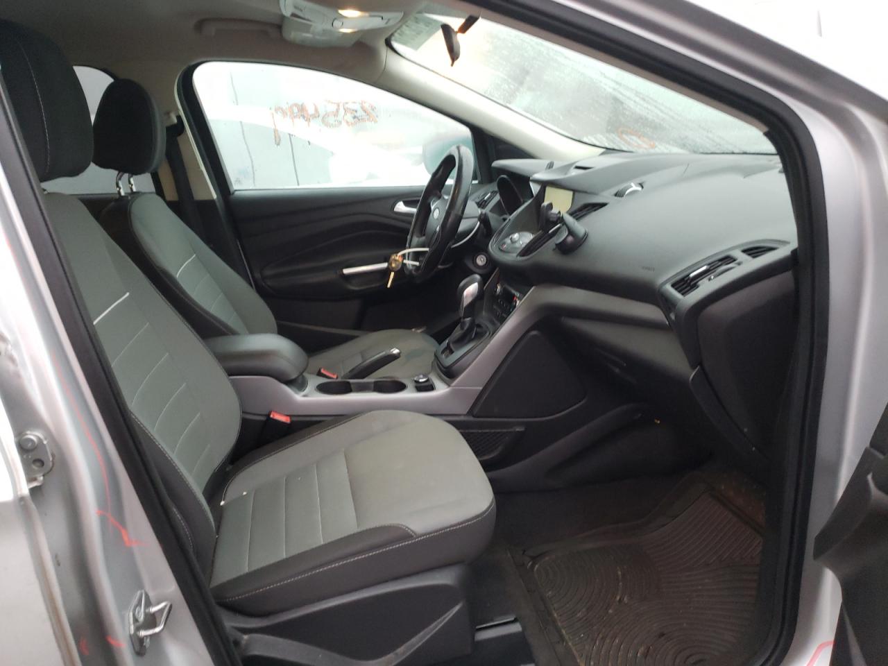 Photo 5 from auction – 2015 FORD ESCAPE SE with VIN 1FMCU9GXXFUB20345