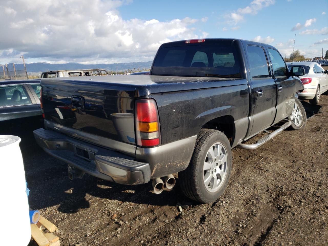 Photo 4 from auction – 2005 GMC SIERRA K15 with VIN 2GTEK63N551126246