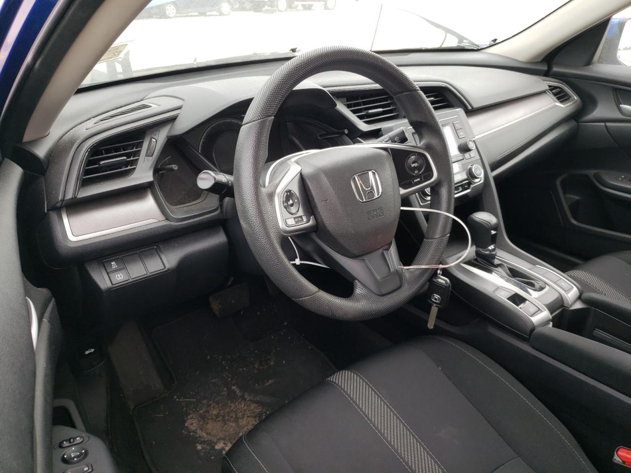 Photo 9 from auction – 2017 HONDA CIVIC LX with VIN 19XFC2F57HE229066