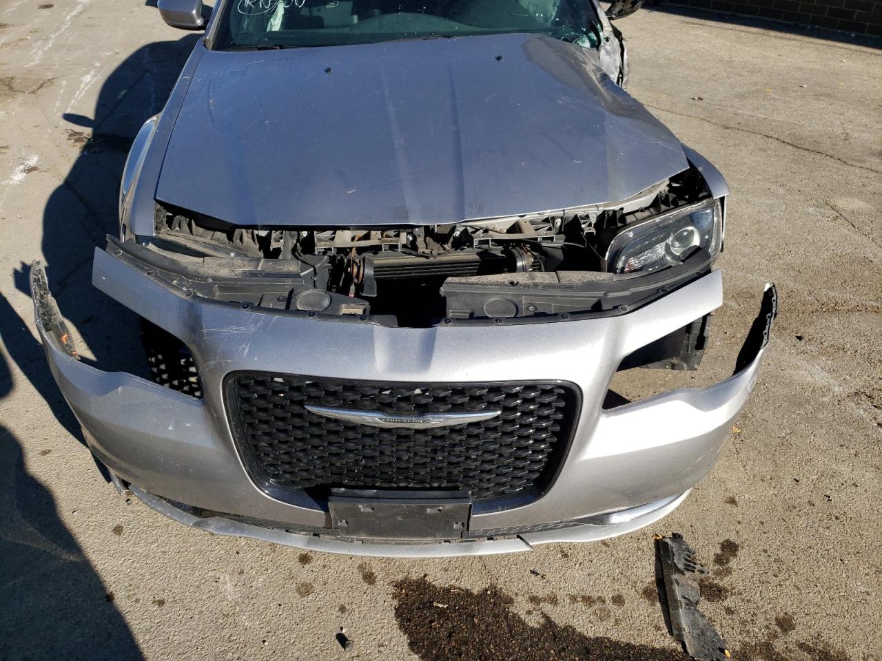 Photo 9 from auction – 2017 CHRYSLER 300 S with VIN 2C3CCABG5HH596853