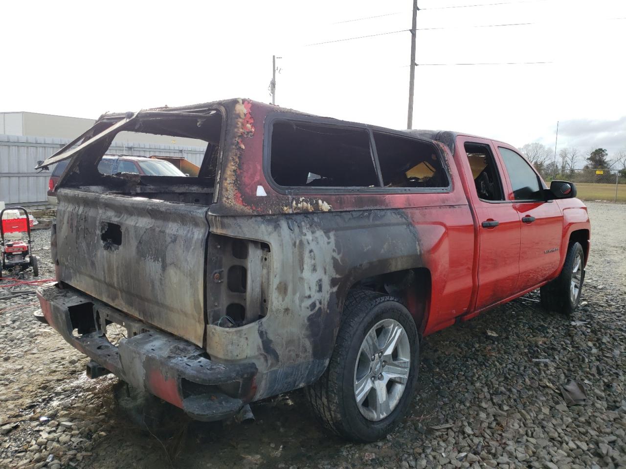Photo 4 from auction – 2018 CHEVROLET SILVERADO with VIN 1GCRCPEC8JZ341668