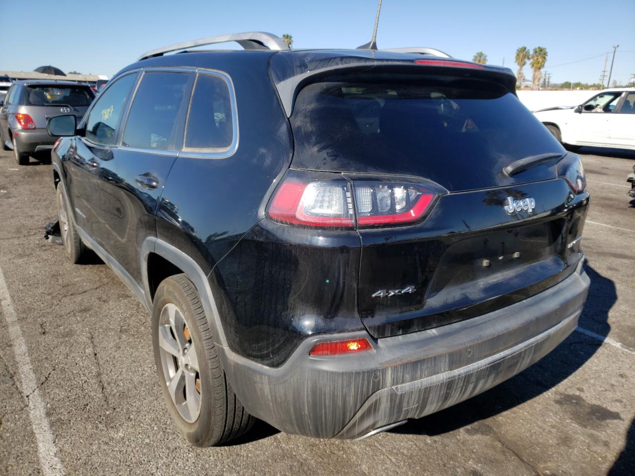 Photo 3 from auction – 2019 JEEP CHEROKEE L with VIN 1C4PJMDX3KD156393
