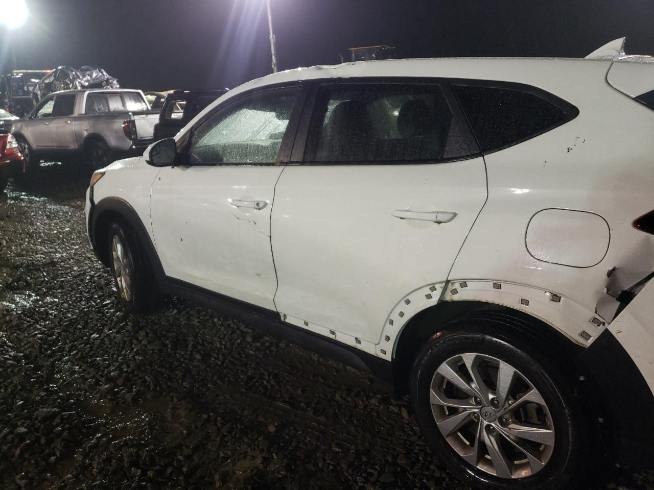Photo 3 from auction – 2019 HYUNDAI TUCSON SE with VIN KM8J2CA40KU838487