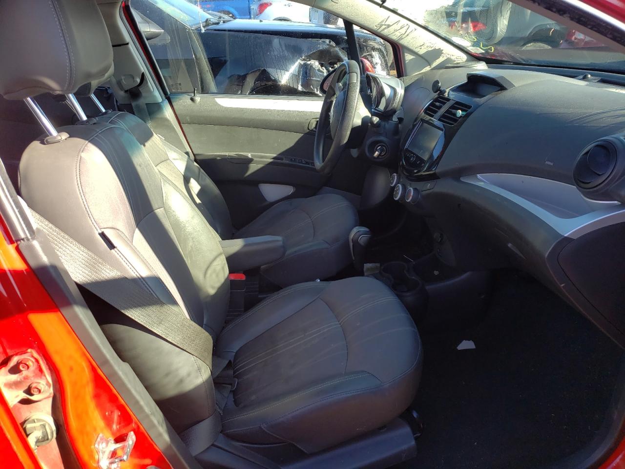 Photo 5 from auction – 2015 CHEVROLET SPARK 1LT with VIN KL8CD6S93FC729478