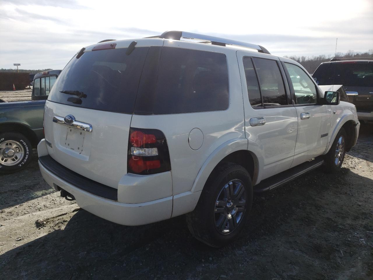 Photo 4 from auction – 2008 FORD EXPLORER L with VIN 1FMEU65828UA00769