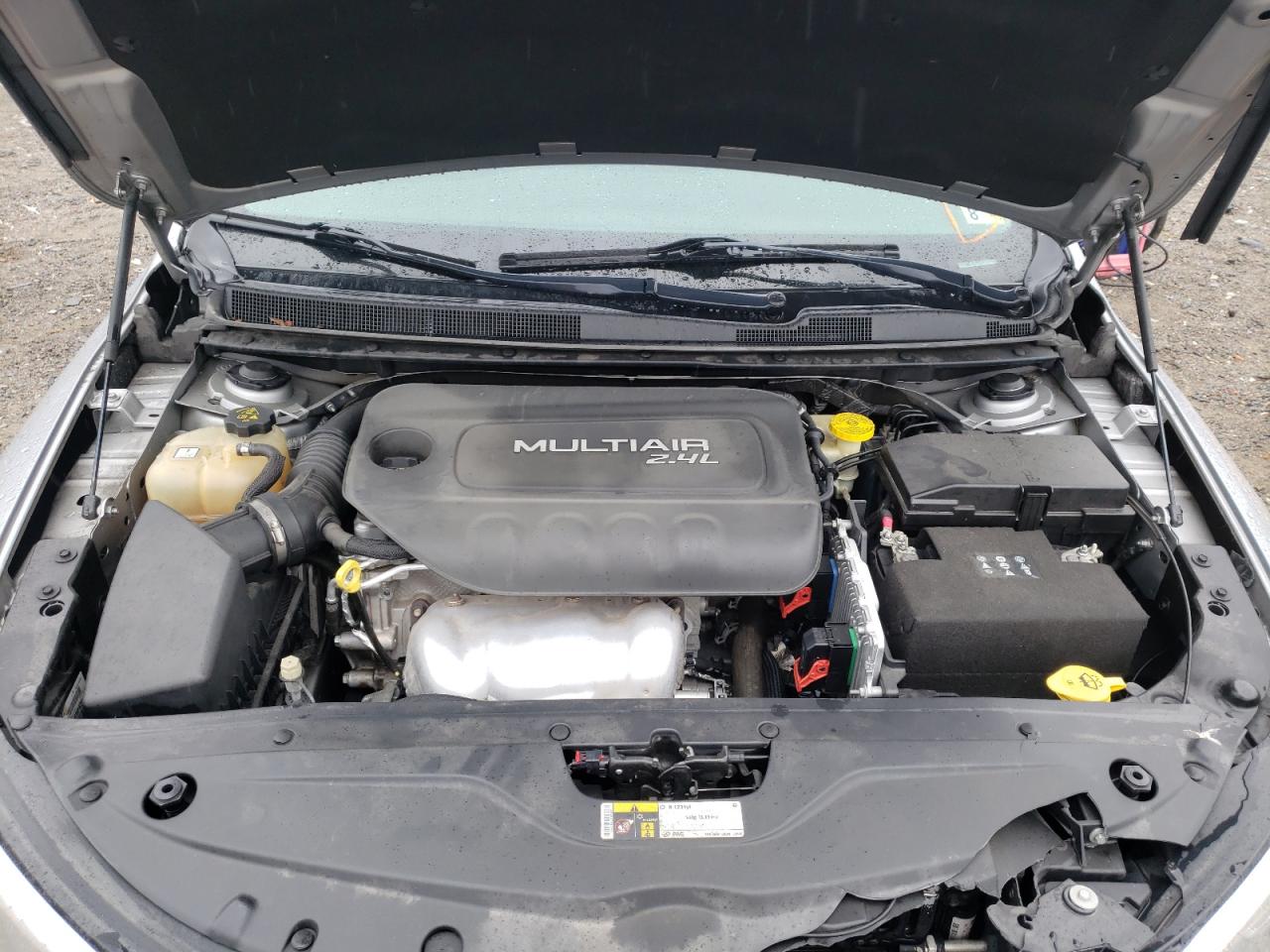 Photo 7 from auction – 2015 CHRYSLER 200 LIMITE with VIN 1C3CCCAB0FN600443