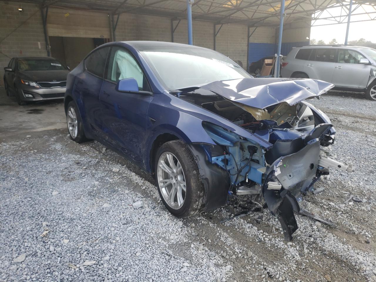 TESLA MODEL Y 2020 with VIN 5YJYGDEE1LF044332 - Photo from auction