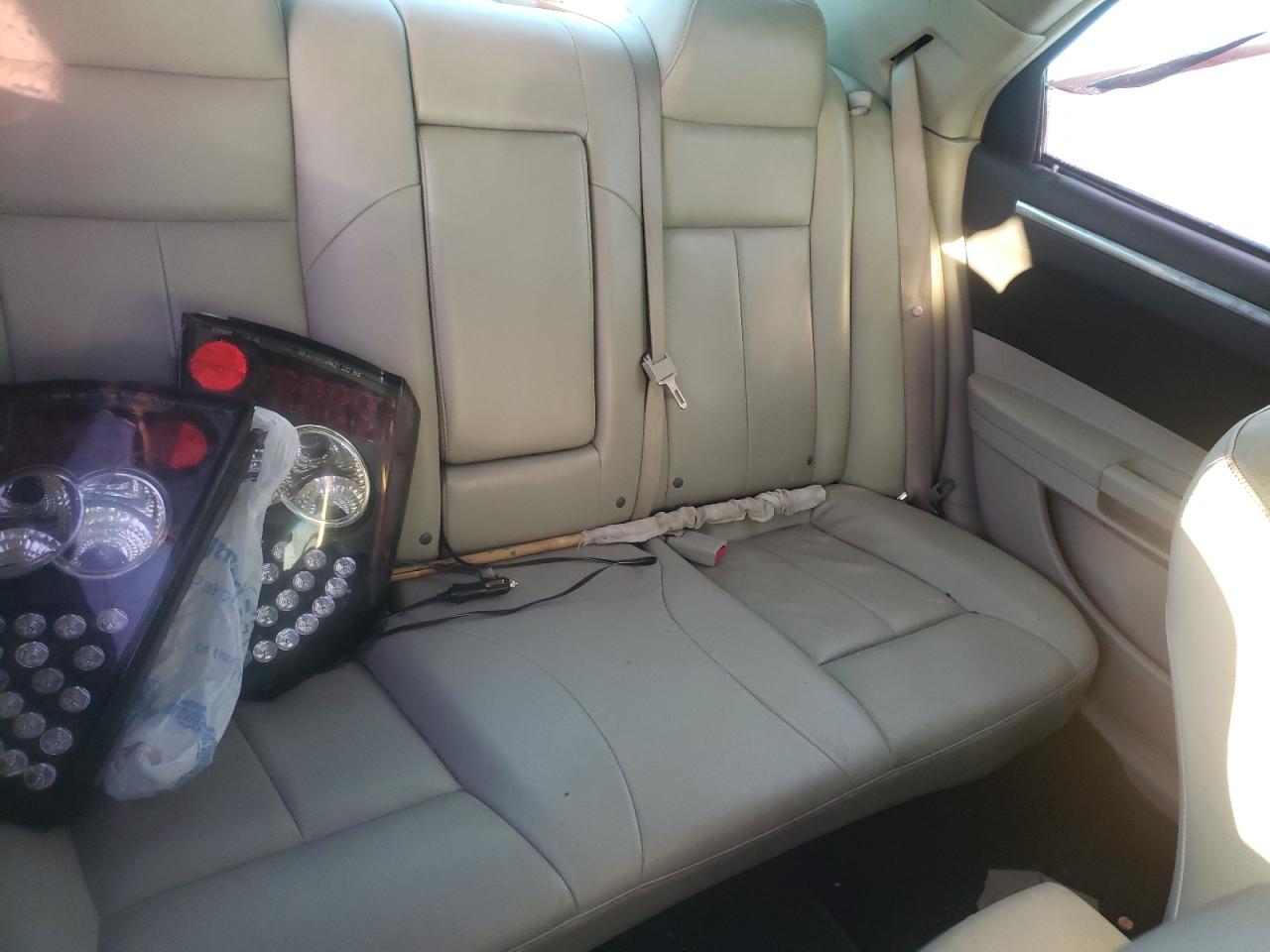 Photo 6 from auction – 2005 CHRYSLER 300 TOURIN with VIN 2C3AA53G95H592562