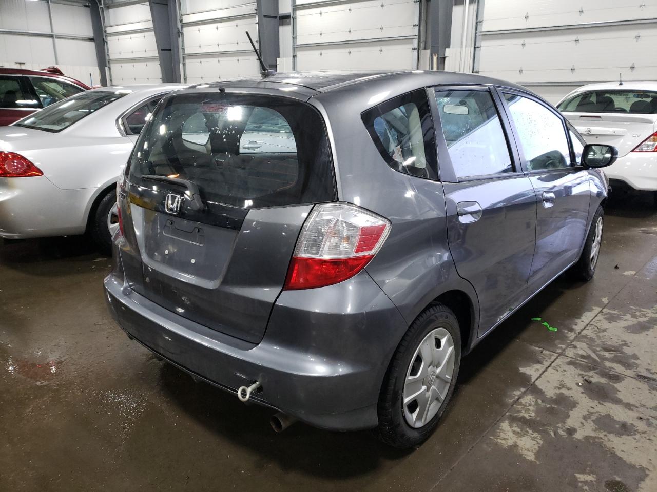 Photo 4 from auction – 2013 HONDA FIT with VIN JHMGE8H33DC070866