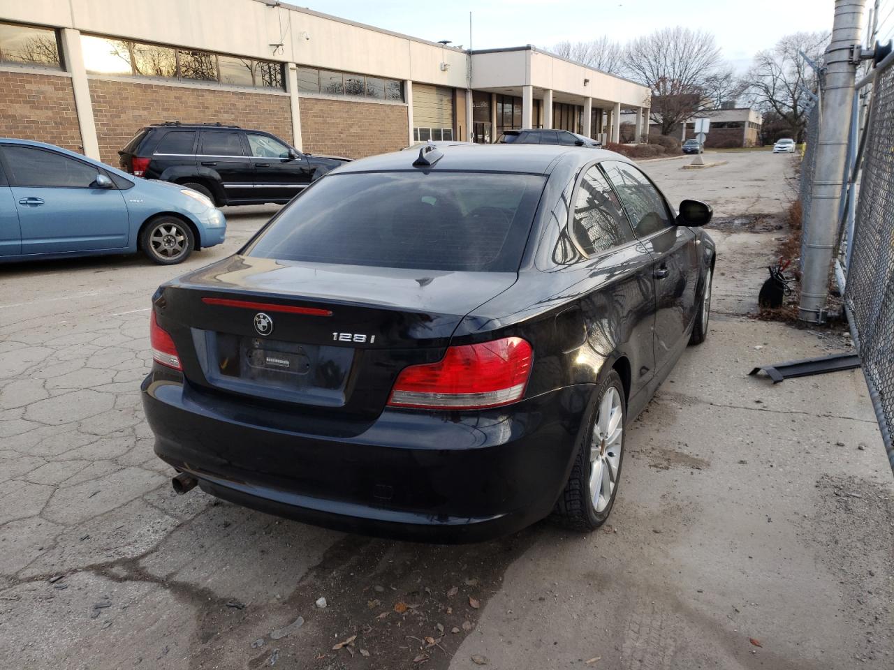 Photo 4 from auction – 2011 BMW 128 I with VIN WBAUP7C5XBVK78520