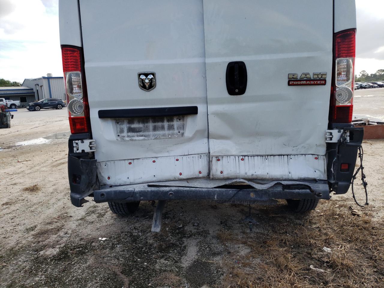 Photo 9 from auction – 2018 RAM PROMASTER with VIN 3C6TRVDG2JE112208
