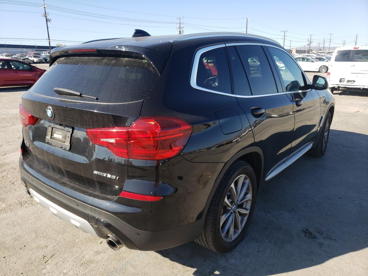 Photo 4 from auction – 2019 BMW X3 SDRIVE3 with VIN 5UXTR7C54KLF35922