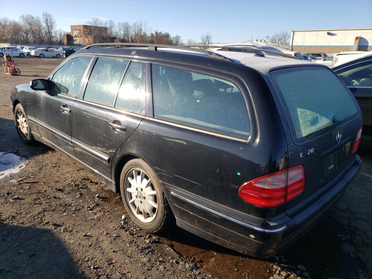 Photo 3 from auction – 2003 MERCEDES-BENZ E 320 with VIN WDBJH65J43X086876