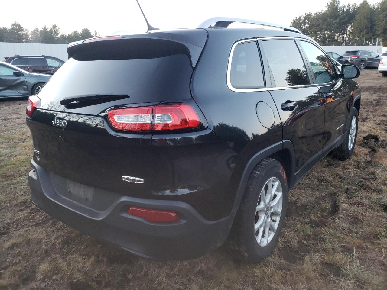 Photo 4 from auction – 2016 JEEP CHEROKEE L with VIN 1C4PJMCB6GW366584