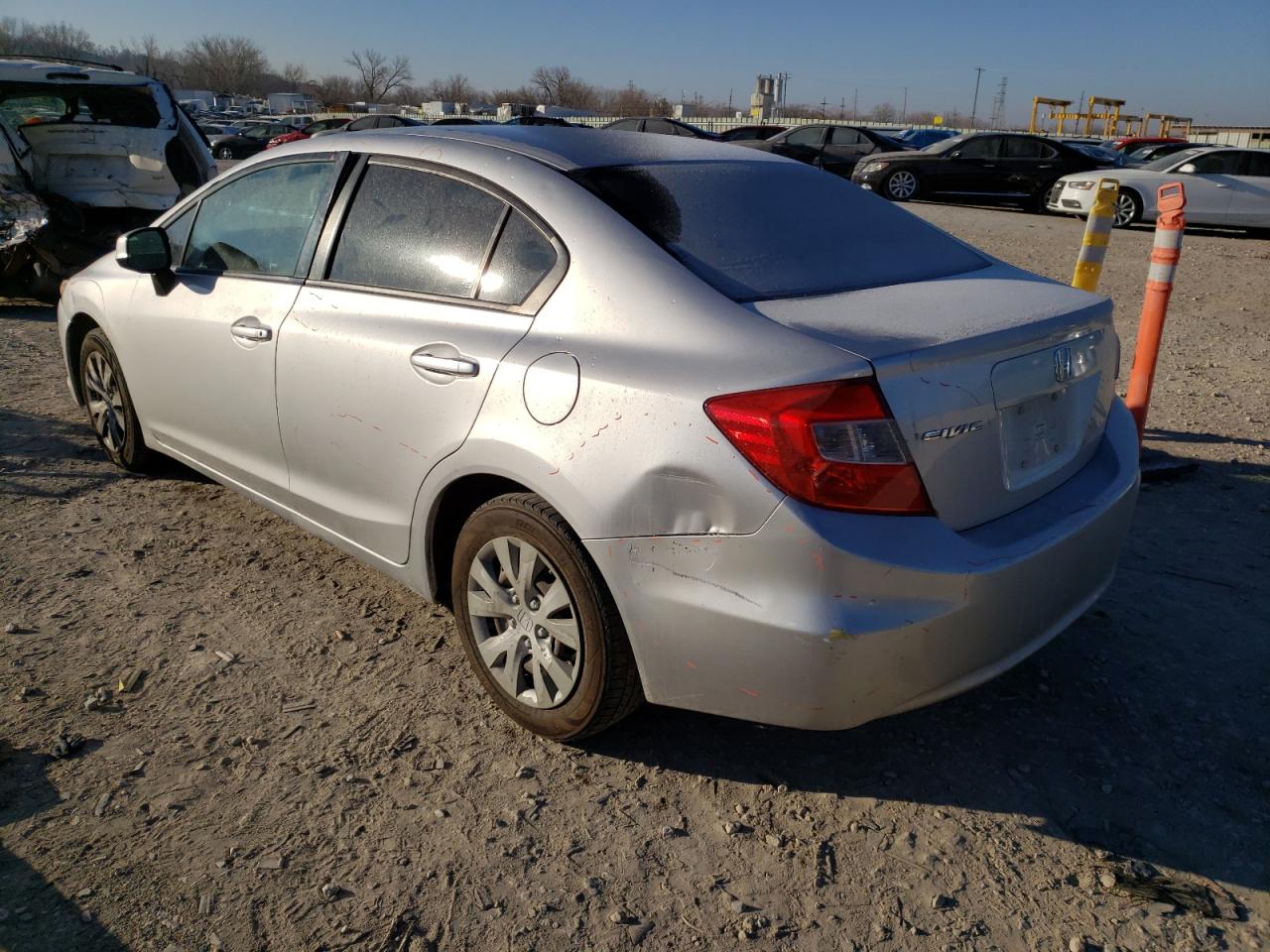 Photo 3 from auction – 2012 HONDA CIVIC LX with VIN 19XFB2F51CE037542