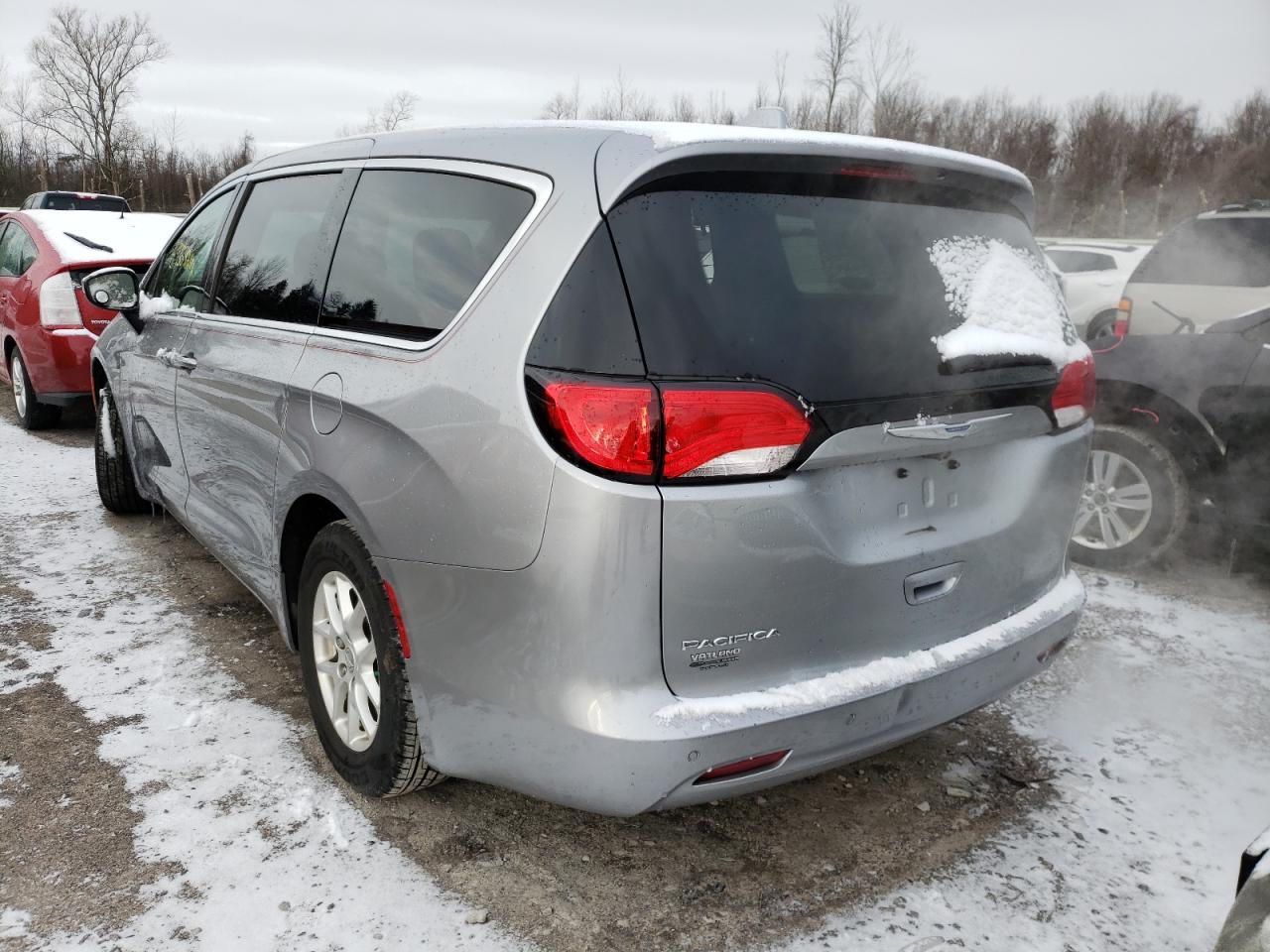 Photo 3 from auction – 2018 CHRYSLER PACIFICA L with VIN 2C4RC1CG5JR107419