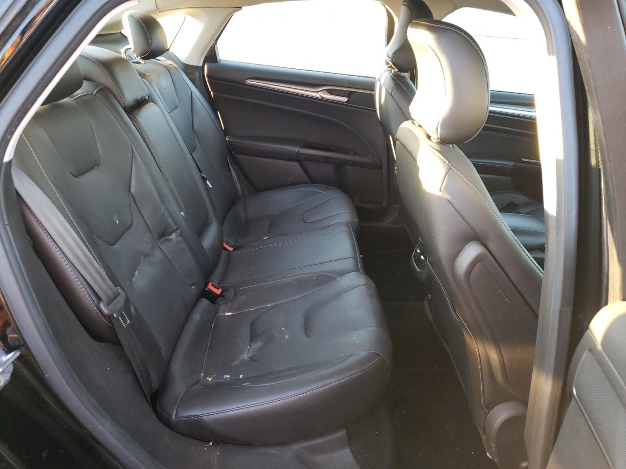 Photo 6 from auction – 2016 FORD FUSION TIT with VIN 3FA6P0SU7GR241592