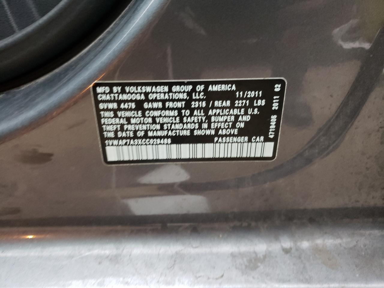 Photo 10 from auction – 2012 VOLKSWAGEN PASSAT S with VIN 1VWAP7A3XCC029488