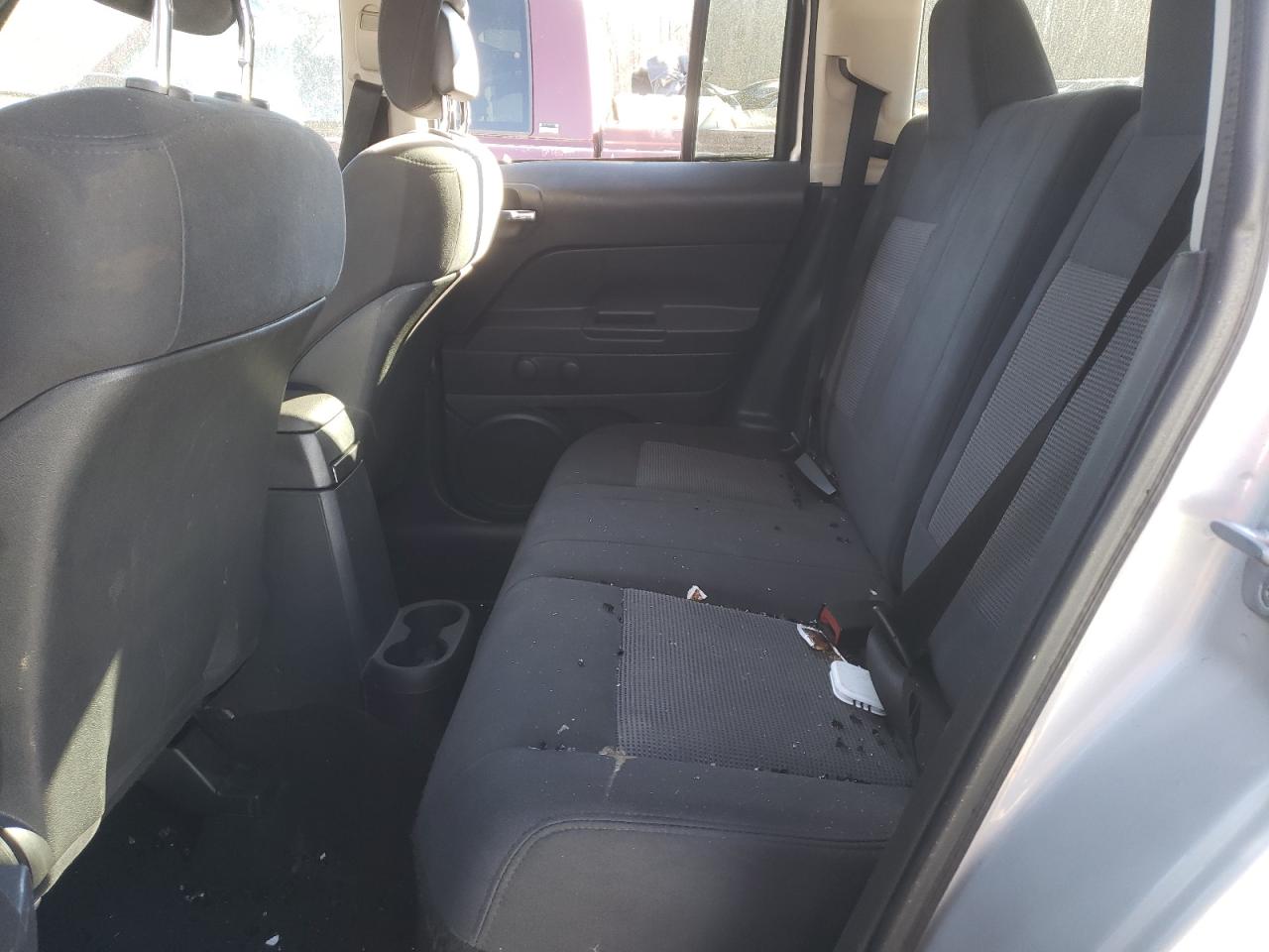 Photo 6 from auction – 2011 JEEP PATRIOT SP with VIN 1J4NT1GA1BD112751