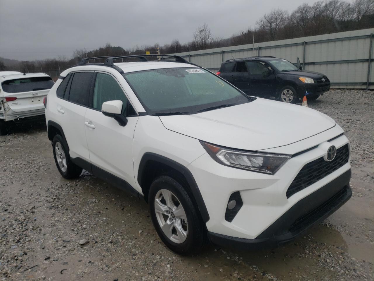 TOYOTA RAV4 XLE 2021 with VIN 2T3W1RFV4MC145768 - Photo from auction