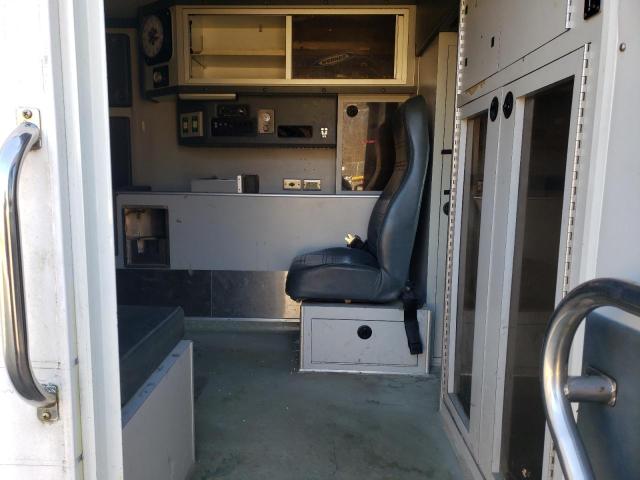 Photo 6 from auction – 1998 FORD ECONOLINE with VIN 1FDXE40F8WHB96819