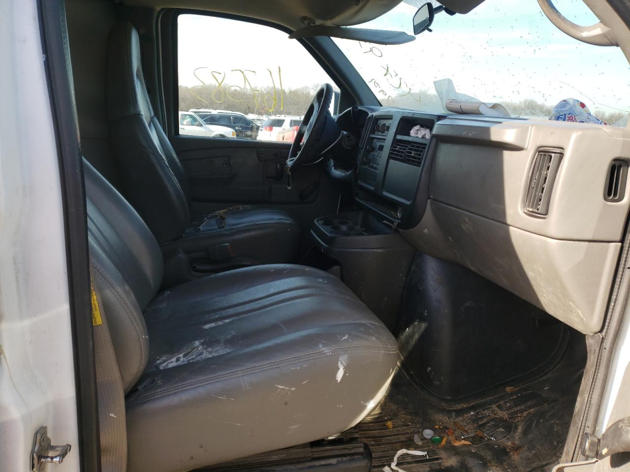 Photo 5 from auction – 2007 CHEVROLET EXPRESS G1 with VIN 1GCFG15X771121954