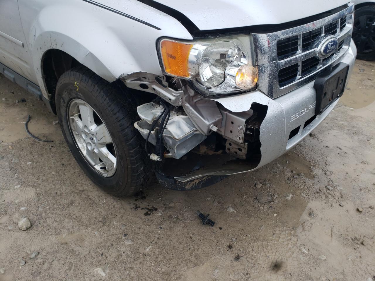 Photo 9 from auction – 2010 FORD ESCAPE XLT with VIN 1FMCU0DG8AKD32083