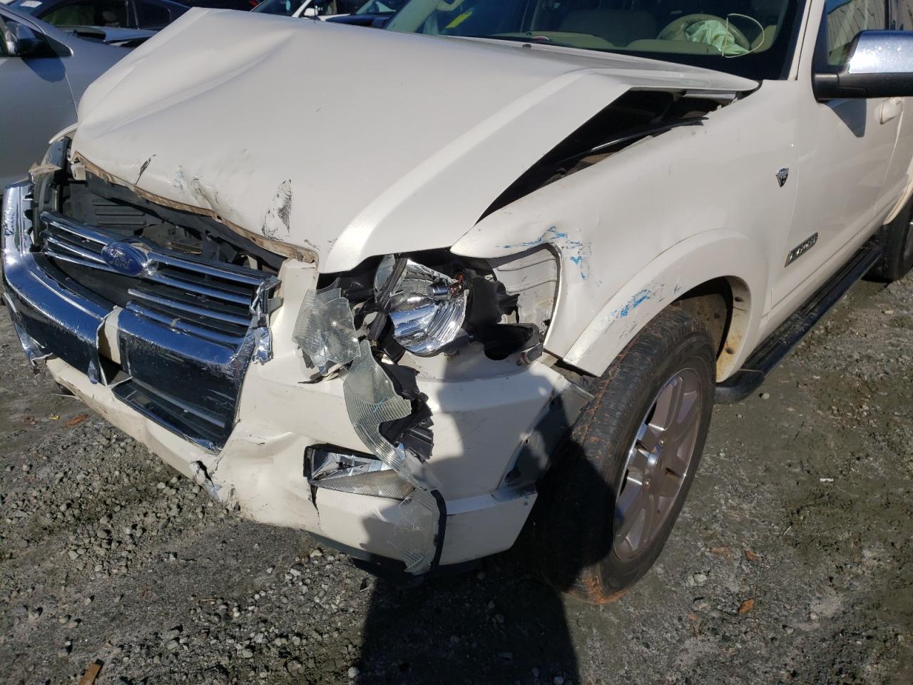 Foto 9 de la subasta – 2008 FORD EXPLORER L con VIN 1FMEU65828UA00769