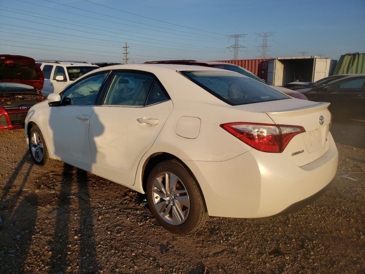 Фото 3 с аукциона – 2014 TOYOTA COROLLA EC с VIN 5YFBPRHE5EP106689