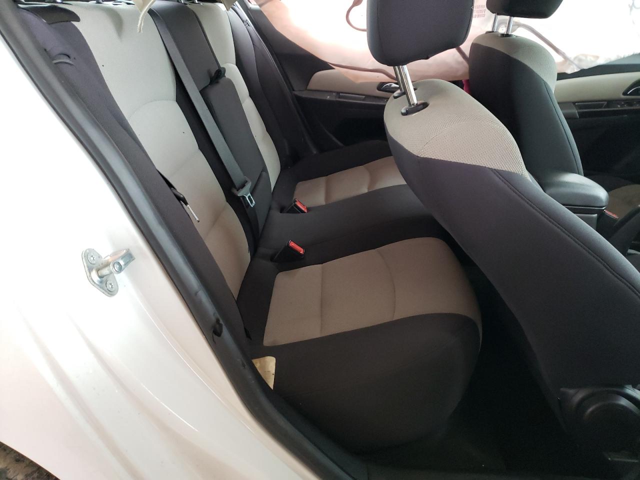 Photo 6 from auction – 2014 CHEVROLET CRUZE LS with VIN 1G1PA5SHXE7204341