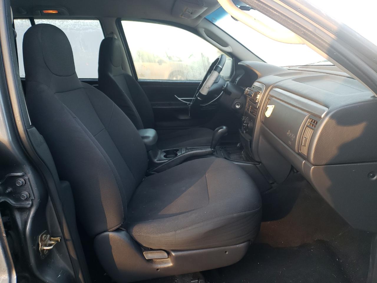 Photo 5 from auction – 2004 JEEP GRAND CHER with VIN 1J4GX48S44C112676