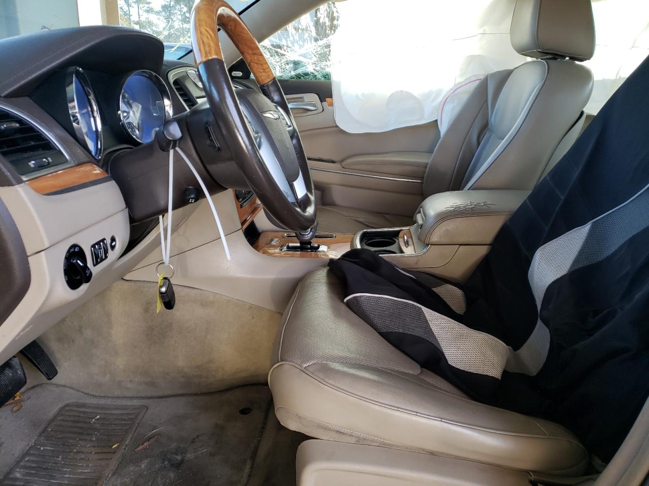 Фото 5 с аукциона – 2013 CHRYSLER 300C с VIN 2C3CCAEG0DH575060