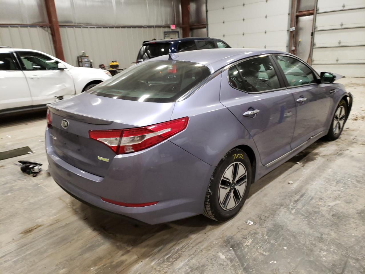 Photo 4 from auction – 2012 KIA OPTIMA HYB with VIN KNAGM4AD0C5023665