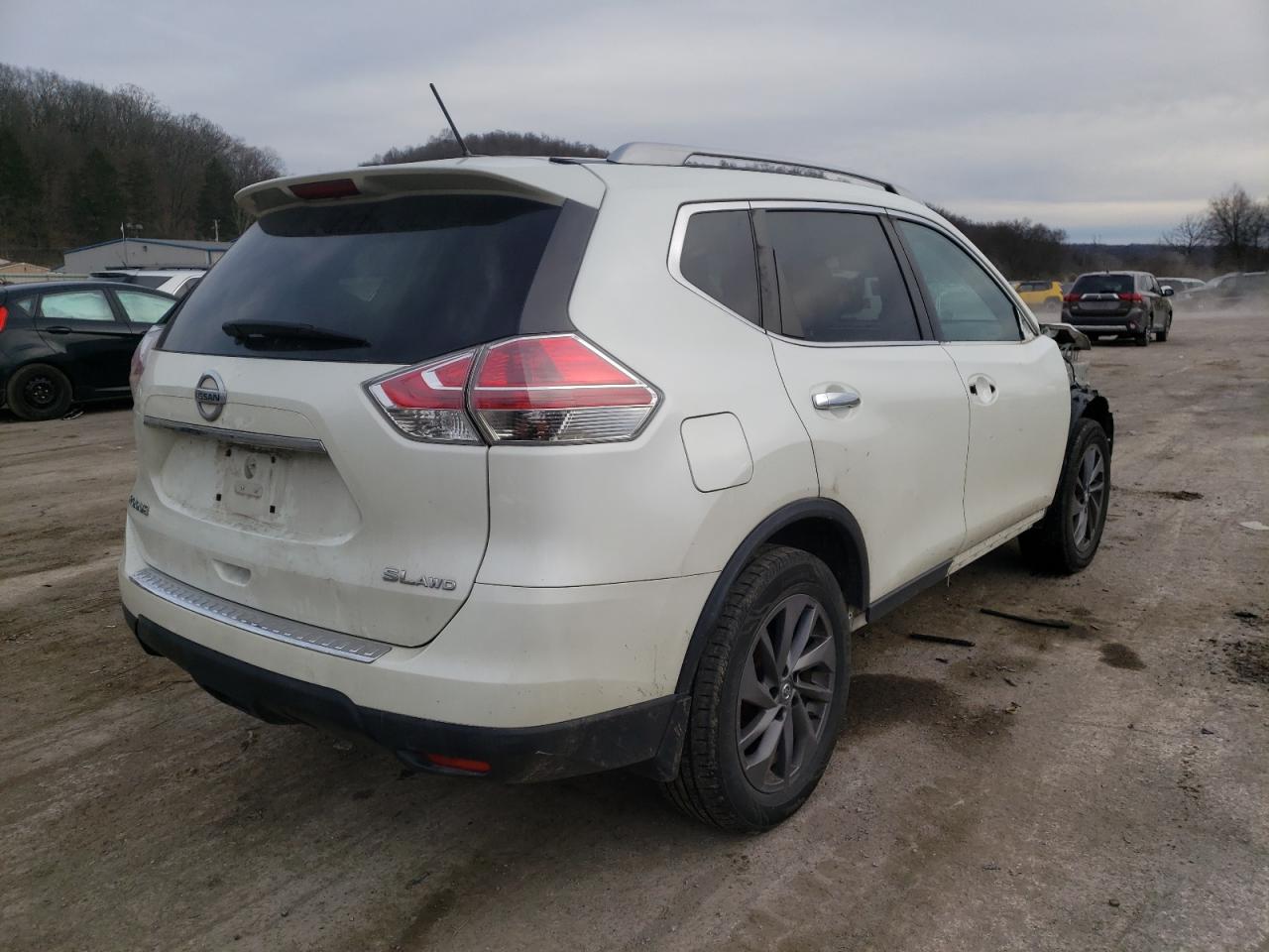 Photo 4 from auction – 2016 NISSAN ROGUE S with VIN 5N1AT2MV6GC920104