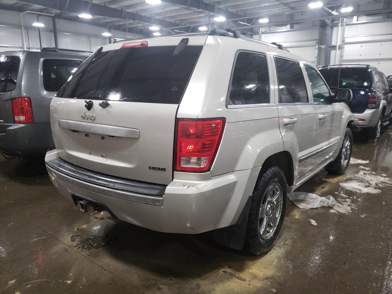 Photo 4 from auction – 2007 JEEP GRAND CHER with VIN 1J8HR68207C599890