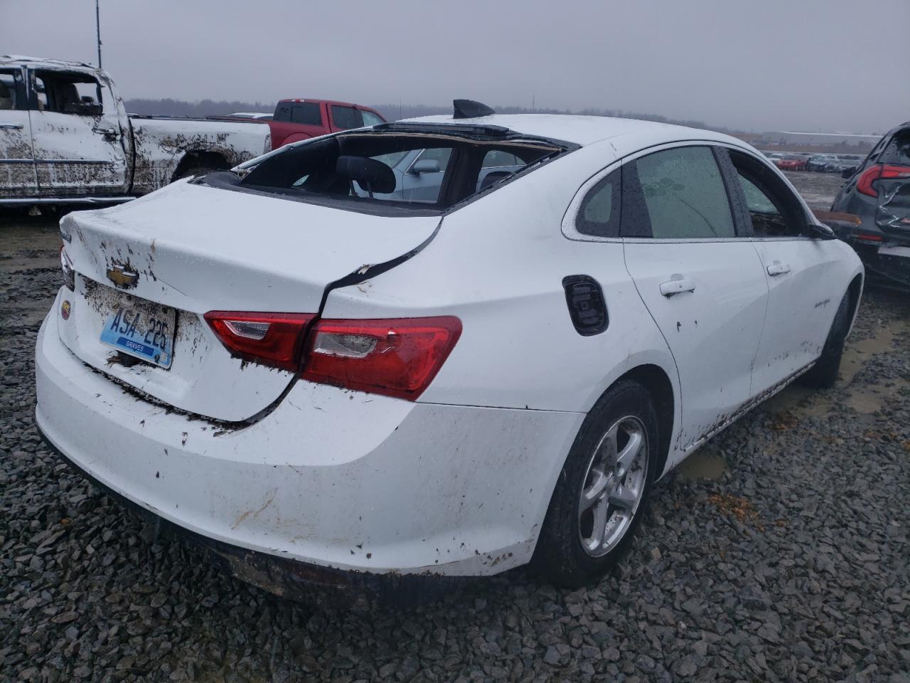 Photo 4 from auction – 2017 CHEVROLET MALIBU LS with VIN 1G1ZC5ST2HF254751