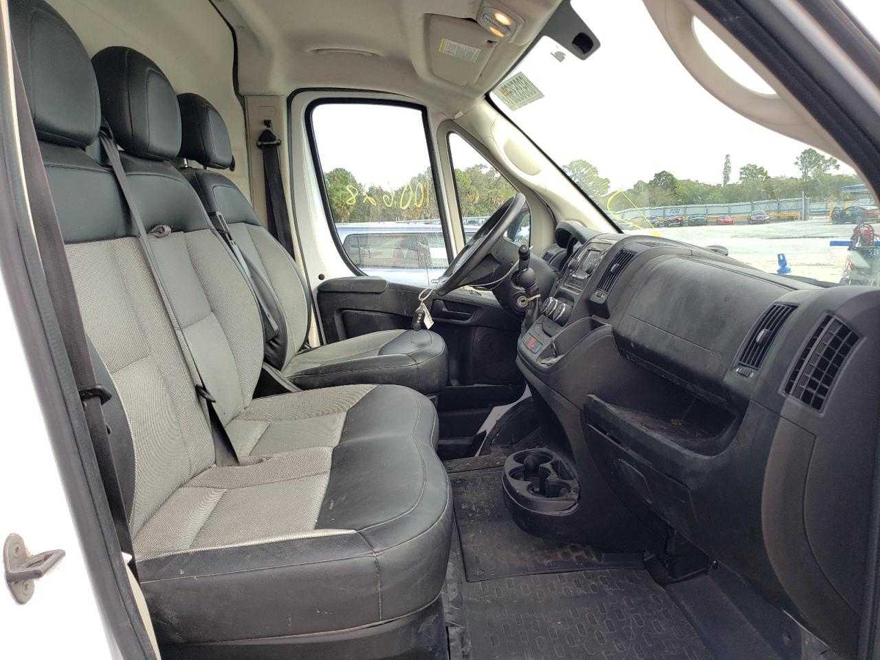 Photo 5 from auction – 2018 RAM PROMASTER with VIN 3C6TRVDG2JE112208
