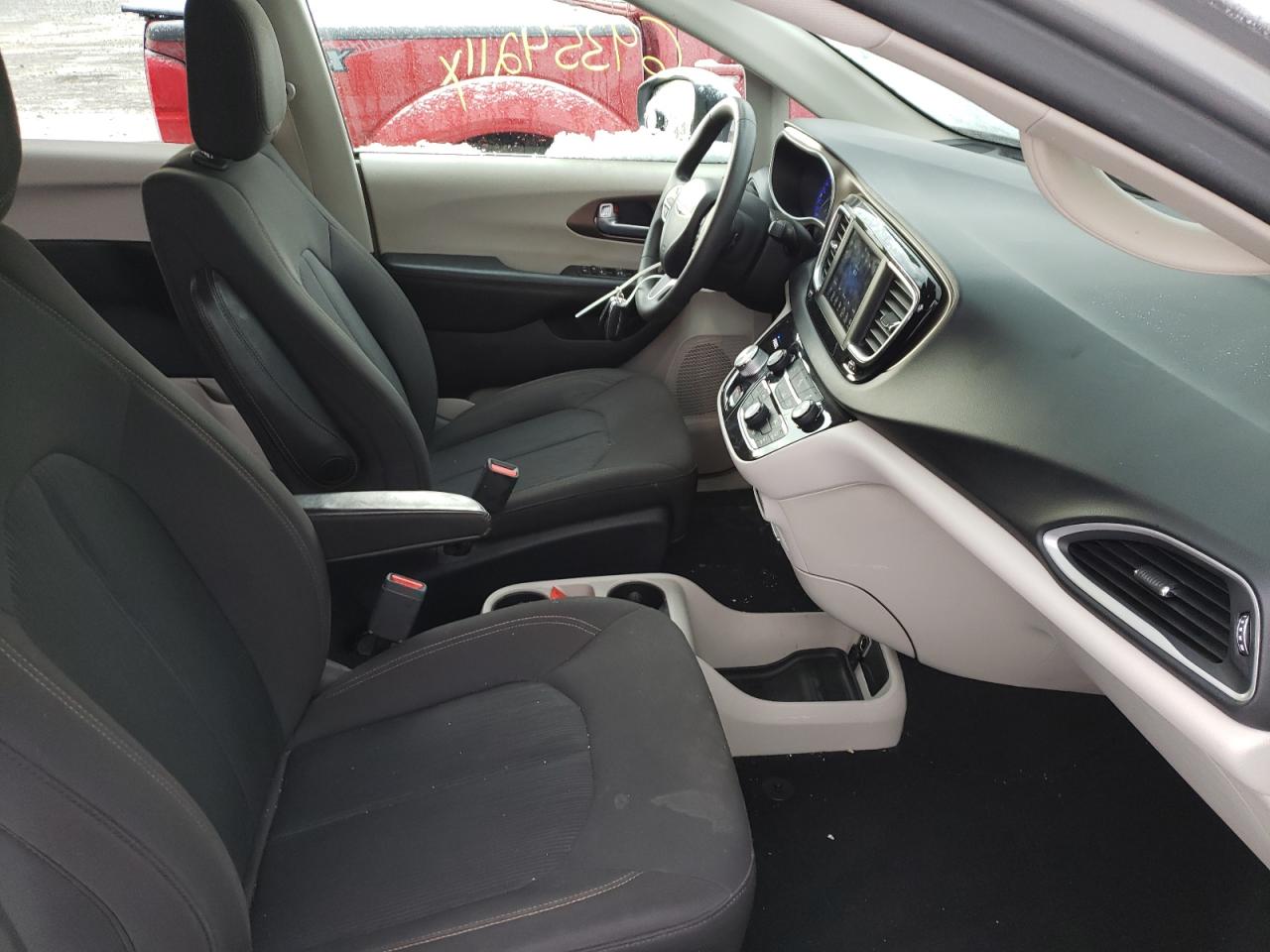 Zdjęcie 5 z aukcji – 2018 CHRYSLER PACIFICA L z VIN 2C4RC1CG5JR107419