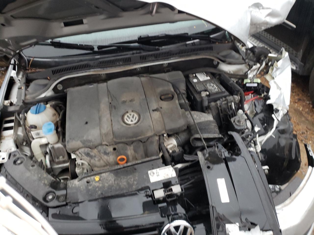 Photo 7 from auction – 2012 VOLKSWAGEN JETTA SE with VIN 3VWDP7AJ4CM024460