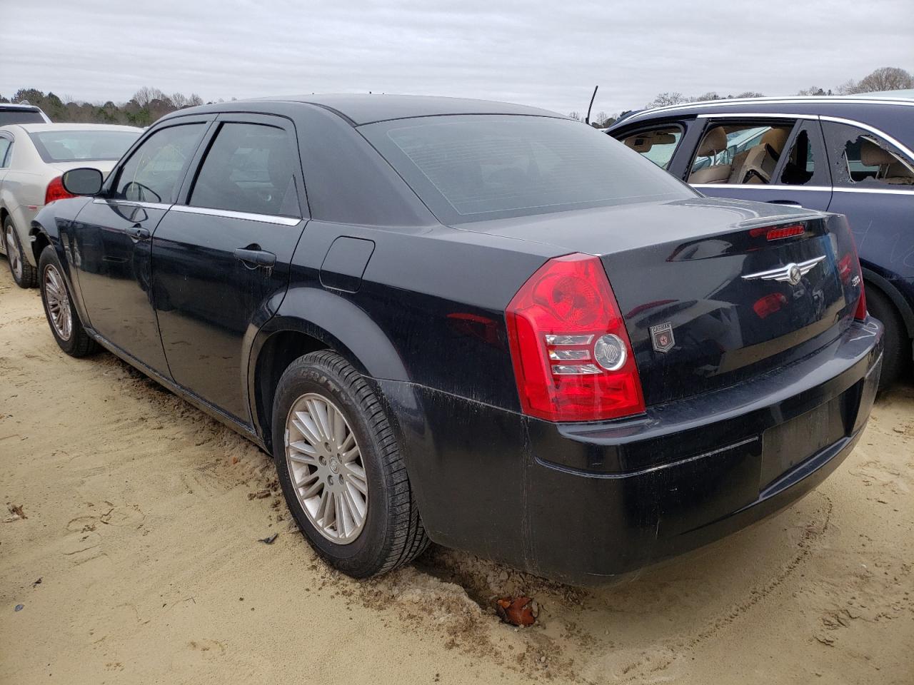 Photo 4 from auction – 2009 CHRYSLER 300 LX with VIN 2C3KA43D99H508380