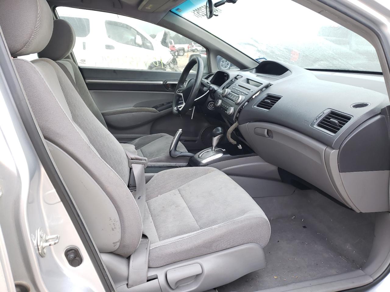 Photo 5 from auction – 2010 HONDA CIVIC EX with VIN 19XFA1F8XAE086811
