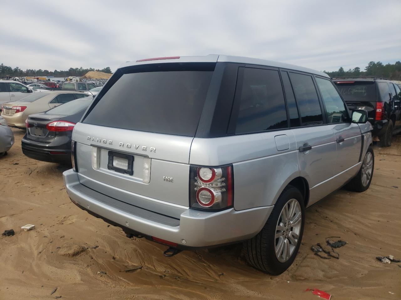 Photo 4 from auction – 2010 LAND ROVER RANGE ROVE with VIN SALMF1D42AA325563