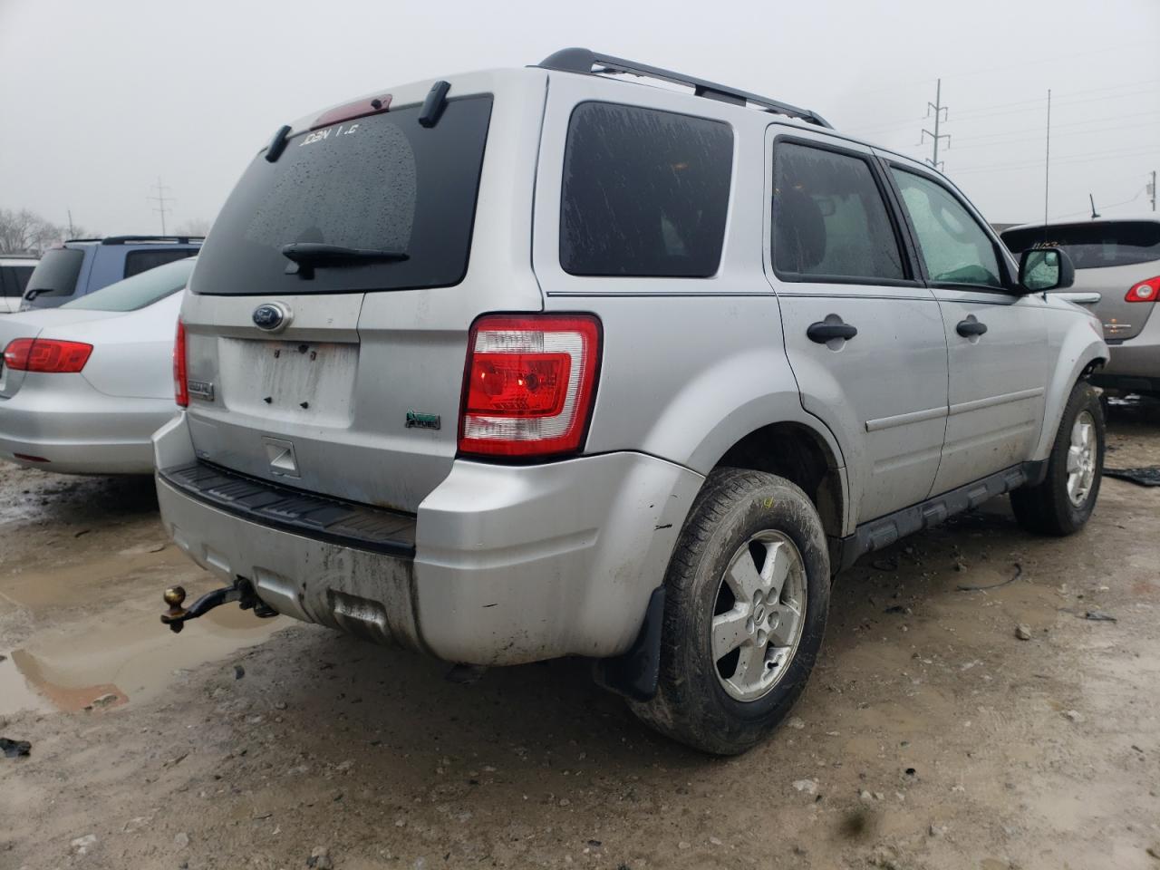 Photo 4 from auction – 2010 FORD ESCAPE XLT with VIN 1FMCU0DG8AKD32083