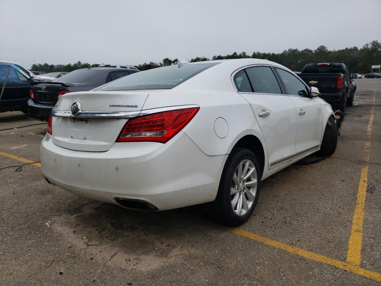 Photo 4 from auction – 2016 BUICK LACROSSE with VIN 1G4GB5G36GF102735