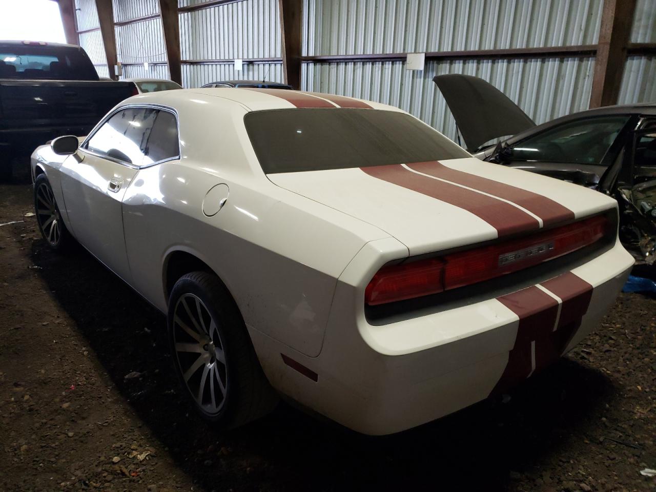 Photo 3 from auction – 2010 DODGE CHALLENGER with VIN 2B3CJ4DV7AH122456