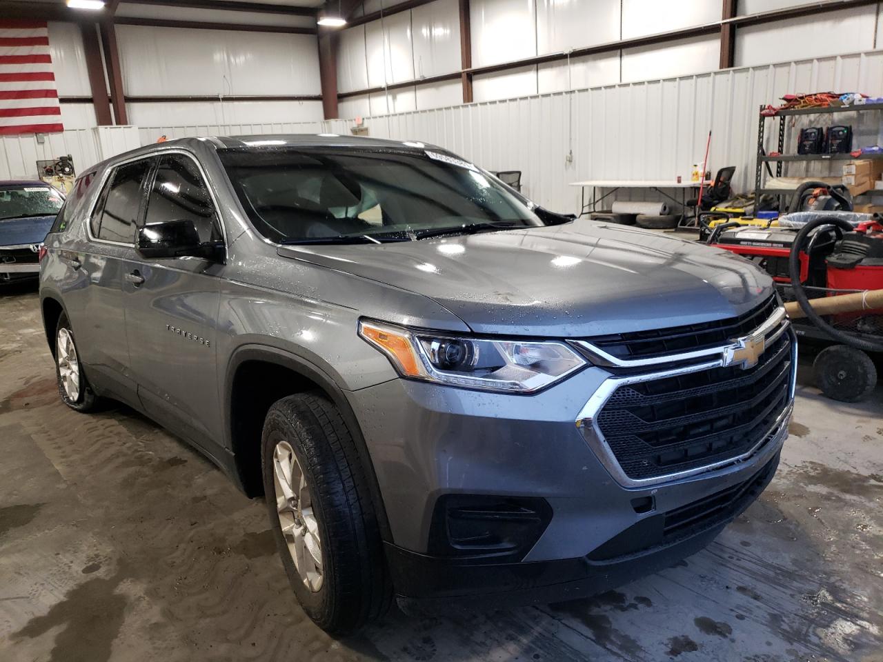 CHEVROLET TRAVERSE L 2018 with VIN 1GNERFKW4JJ119656 - Photo from auction