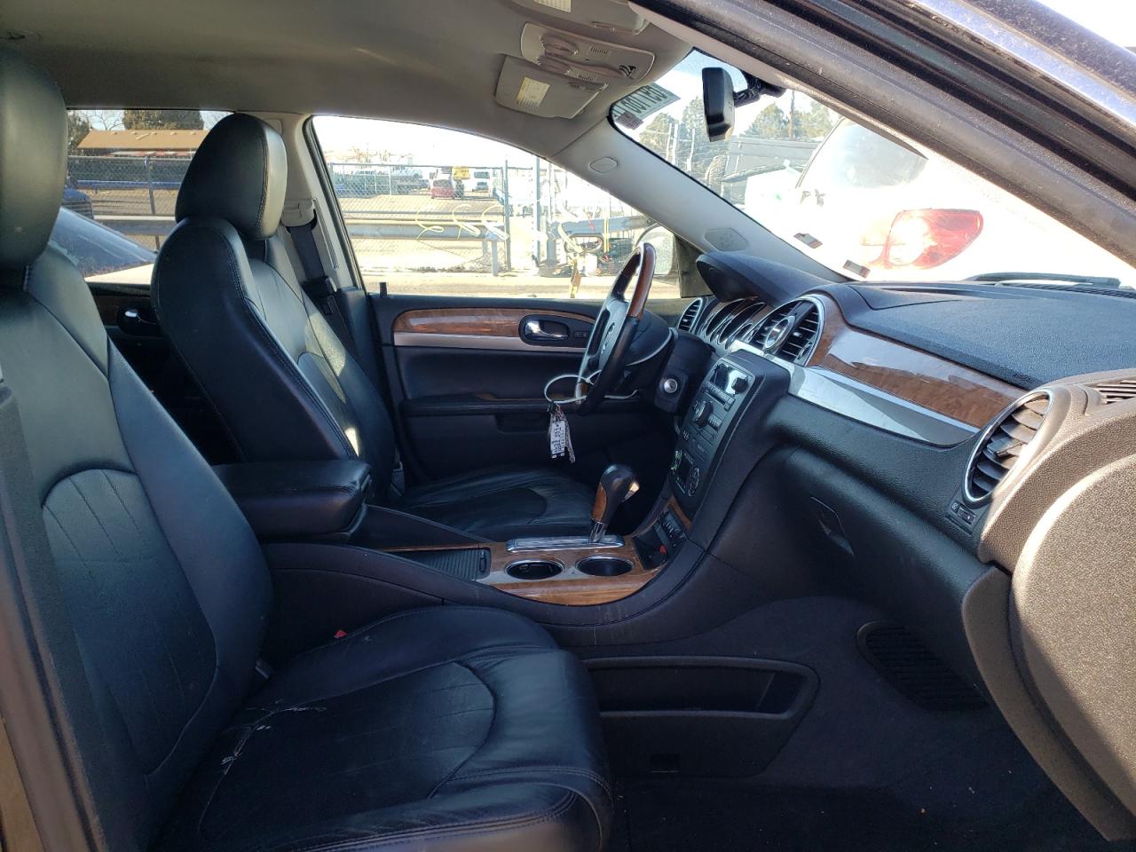 Photo 5 from auction – 2012 BUICK ENCLAVE with VIN 5GAKRCED5CJ102051