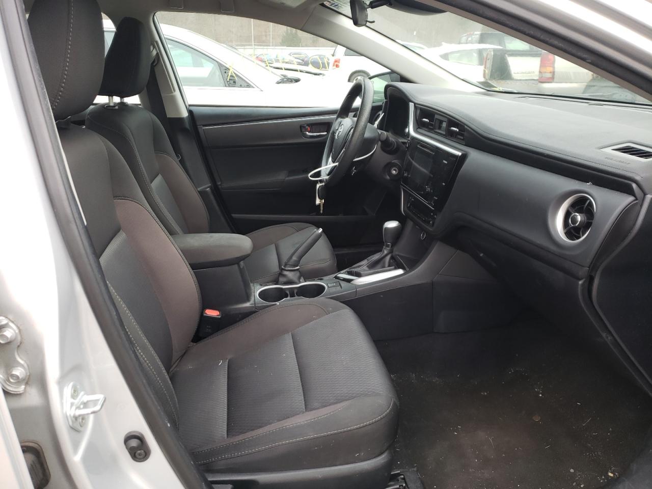 Photo 5 from auction – 2017 TOYOTA COROLLA L with VIN 2T1BURHE6HC749033